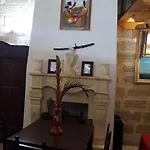 Il Castello Te Lu Sannà