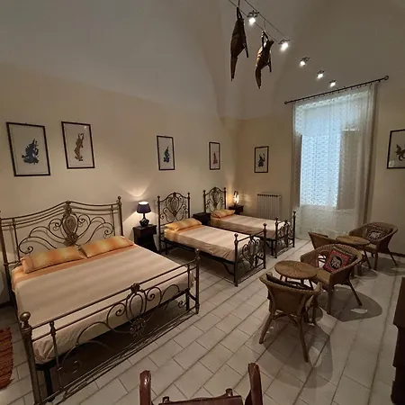Il Castello Te Lu Sanna Guest house Merine