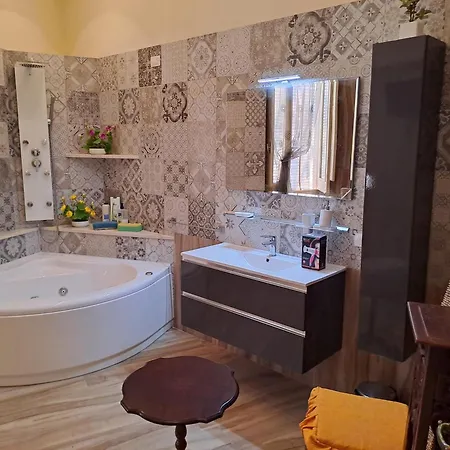 Il Castello Te Lu Sanna Merine