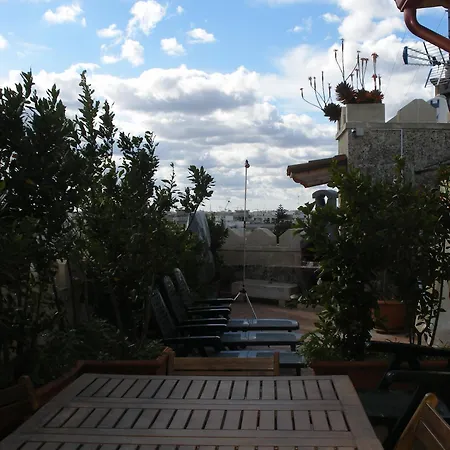Il Castello Te Lu Sanna Guest house Merine
