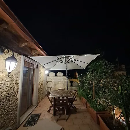 게스트하우스 Il Castello Te Lu Sanna *