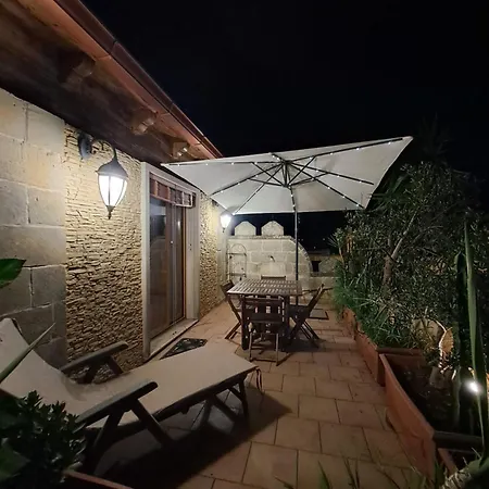 Pensión Il Castello Te Lu Sanna Merine