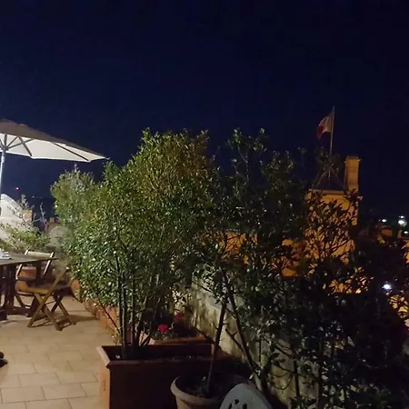 Il Castello Te Lu Sanna Pensión 4*