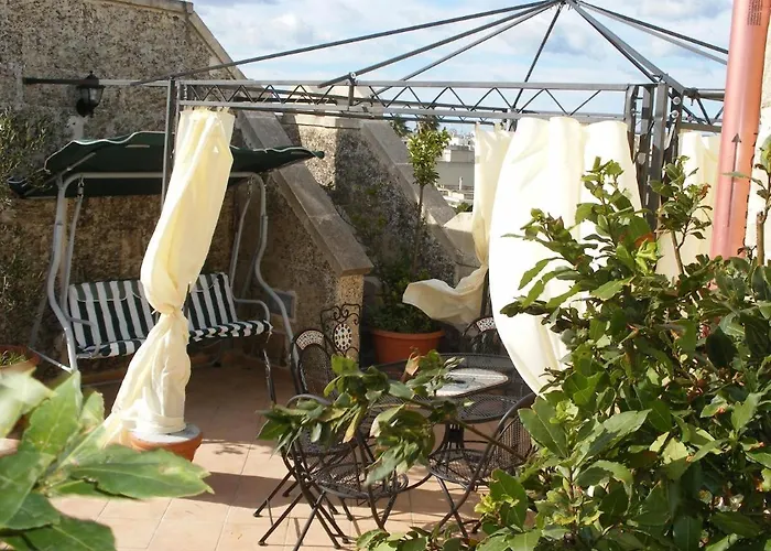 Il Castello Te Lu Sannà Maison d'hôtes